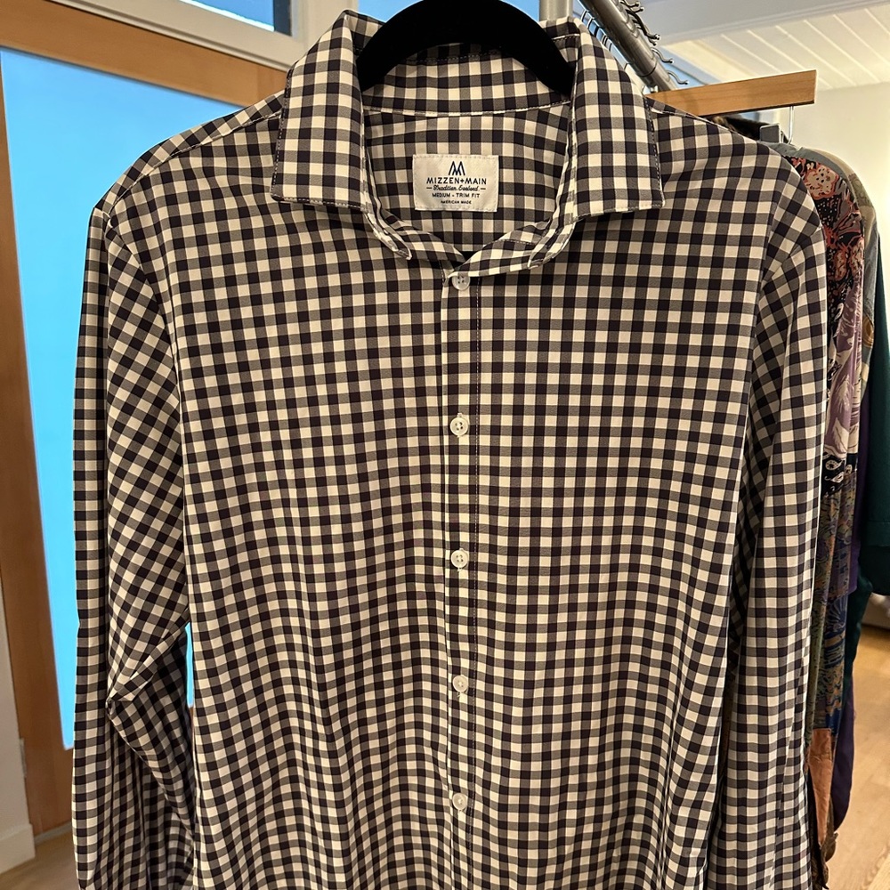 Mizzen+Main Medium Trim Fit black plaid button down